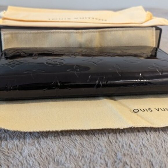 Louis Vuitton Monogram Vernis Zippy Wallet - Picture 5 of 14